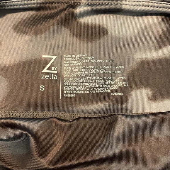 Gray camo print biker shorts - Picture 2 of 4